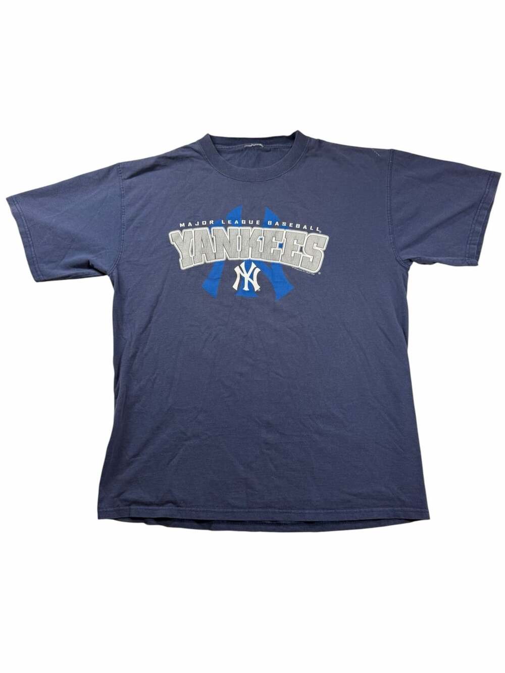 Vintage 2005 New York Yankees T Shirt Mens XL Navy MLB Logo Distressed Y2K